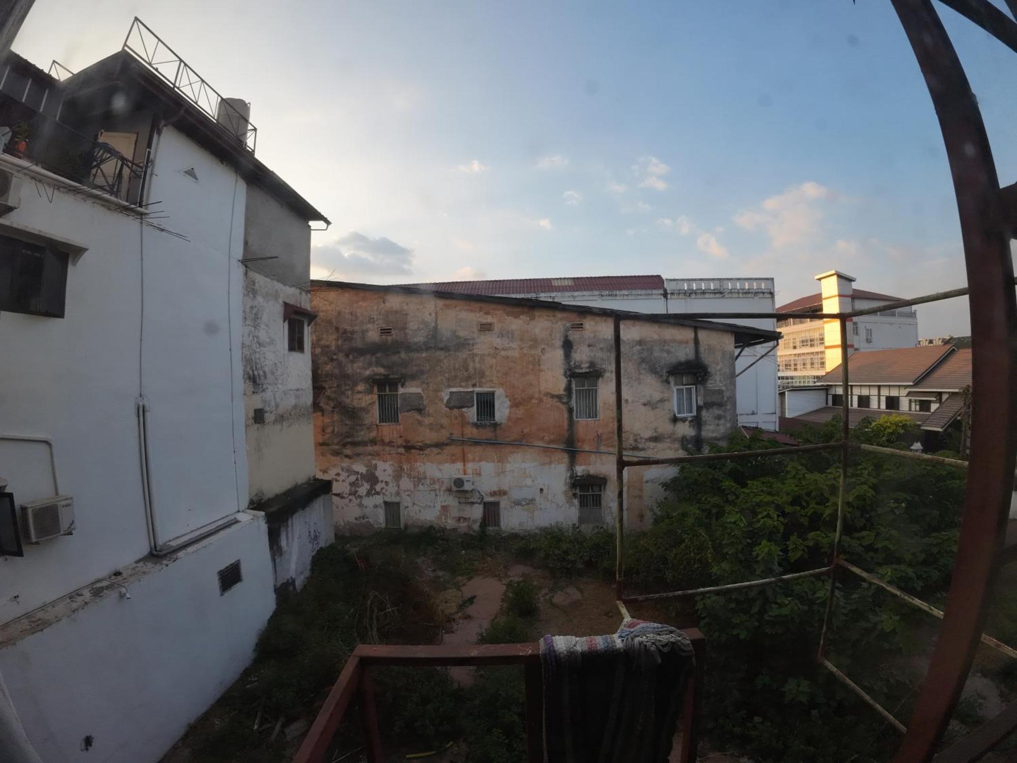 Intouch Guest House Vientiane Exterior foto