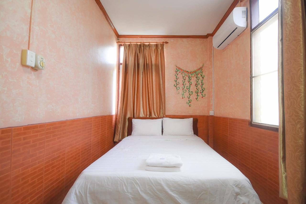 Intouch Guest House Vientiane Exterior foto